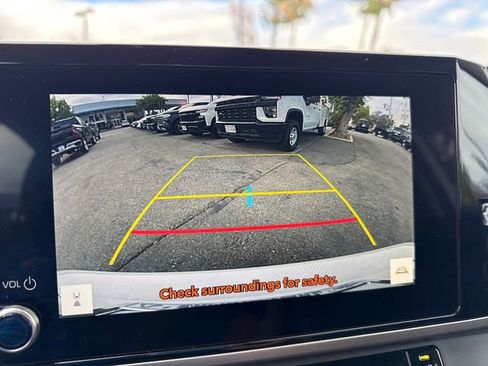 Used 2025 Toyota Camry LE FWD image 20