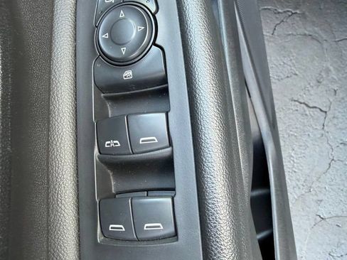 Used 2024 GMC Terrain SLE AWD/4WD image 6