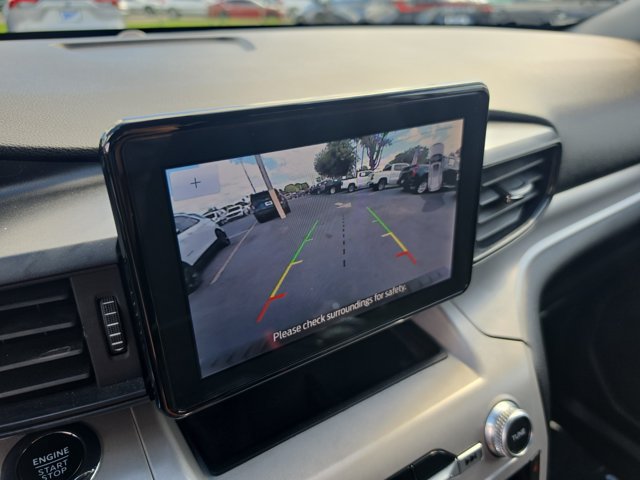 Certified 2023 Ford Explorer XLT RWD image 24