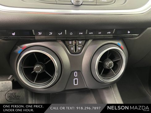 Used 2020 Chevrolet Blazer LT image 31