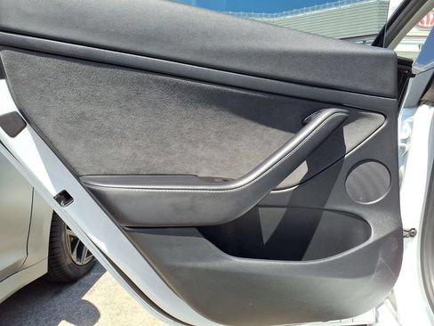 Used 2022 Tesla Model 3 RWD image 21