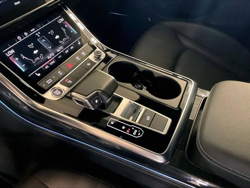 Used 2025 Audi Q7 3.0T Premium Plus image 15