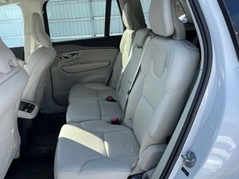 Used 2023 Volvo XC90 B6 Plus w/ Protection Package image 4
