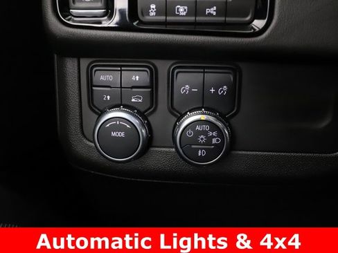 Used 2025 GMC Yukon Denali image 22