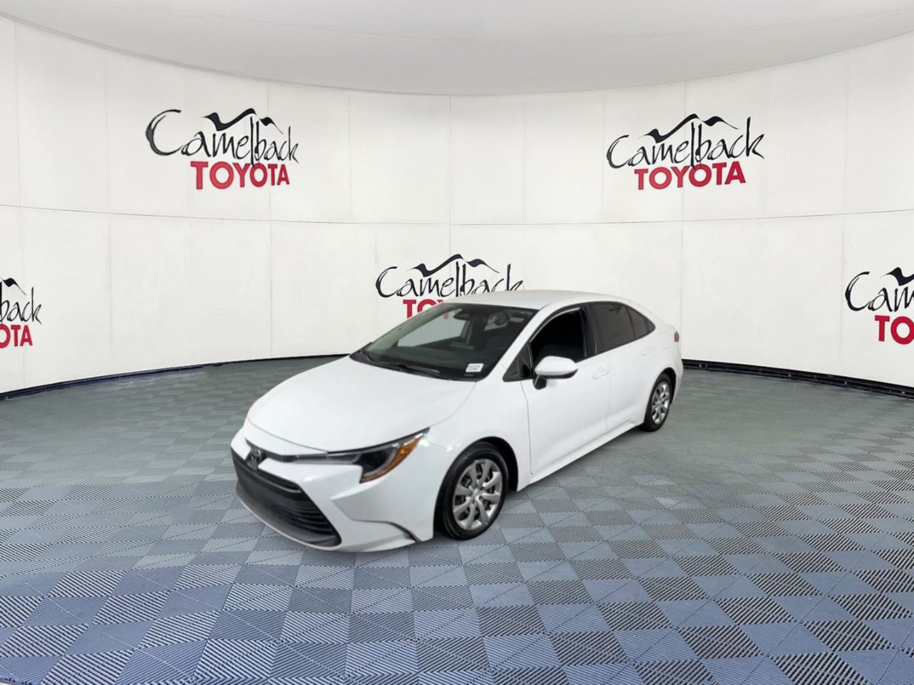 Used 2026 Toyota Corolla LE w/ Carpet Mat Package (TMS) FWD image 6