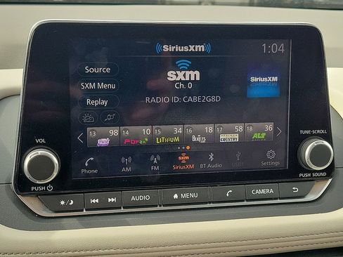 Used 2025 Nissan Rogue SV FWD image 22