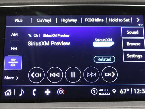 Used 2023 Cadillac XT4 Premium Luxury AWD/4WD image 28