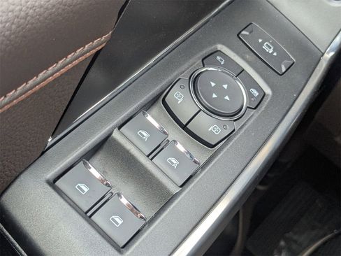 New 2025 Ford F350 King Ranch w/ Chrome Package image 28