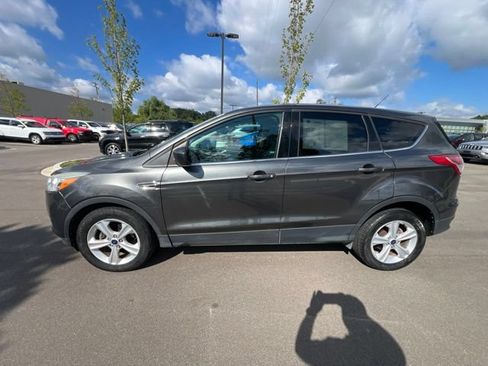 Used 2015 Ford Escape SE FWD image 8