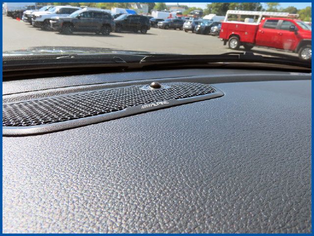 Used 2023 RAM 1500 Laramie AWD/4WD image 22