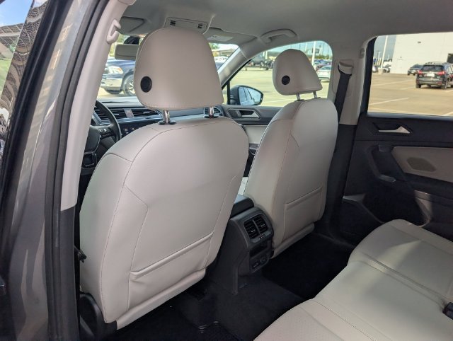 Used 2019 Volkswagen Tiguan SE AWD/4WD image 25