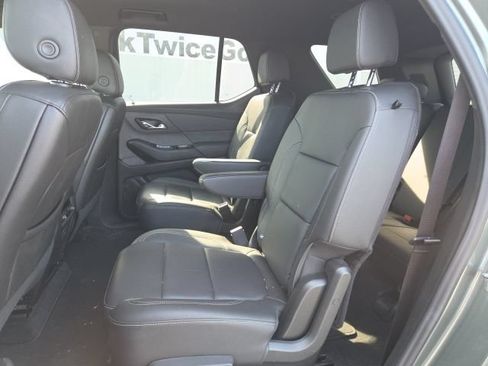 Used 2023 Chevrolet Traverse LT AWD/4WD image 14