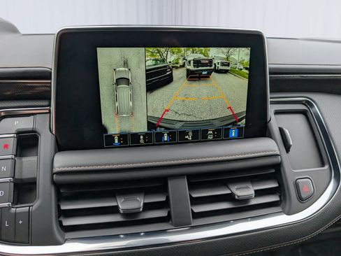 Used 2022 GMC Yukon AT4 AWD/4WD image 30