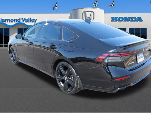 Used 2024 Honda Accord Sport image 4