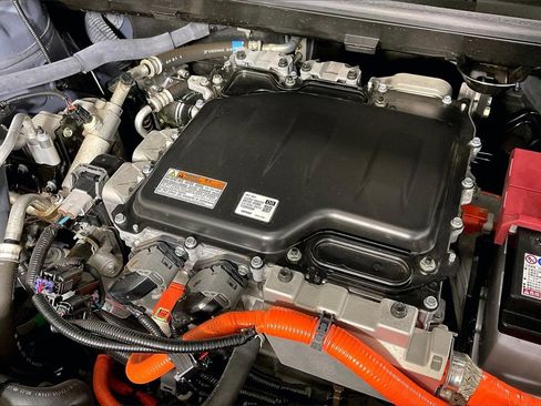 Used 2023 Subaru Solterra Limited image 31