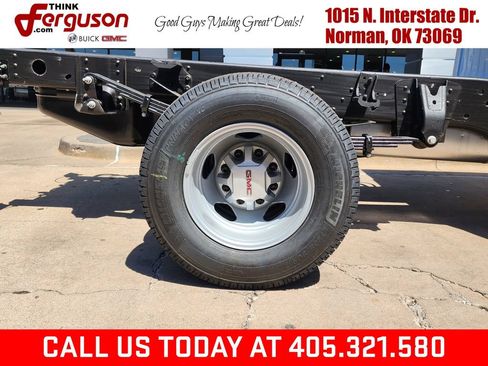 New 2026 GMC Sierra 3500 Pro AWD/4WD image 47