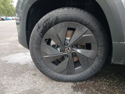 New 2025 Volkswagen Taos S image 25