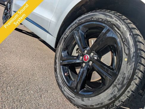 Used 2019 Jaguar F-PACE R-Sport image 7