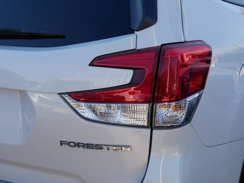 Used 2022 Subaru Forester Premium image 17