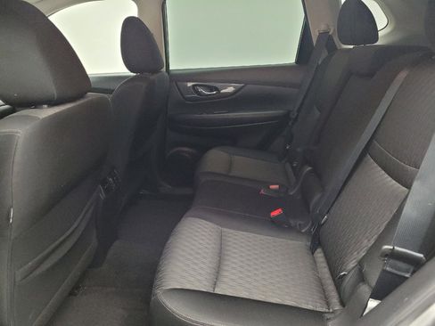 Used 2019 Nissan Rogue SV AWD/4WD image 18