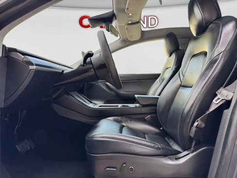 Used 2021 Tesla Model Y 2WD image 12