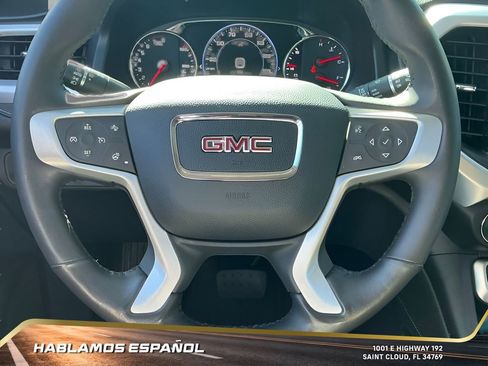 Certified 2021 GMC Acadia SLT w/ Technology Package image 40