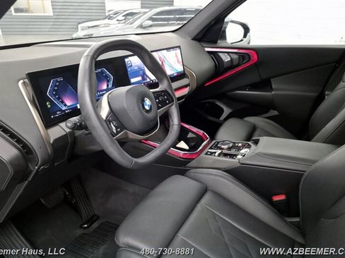 Used 2025 BMW X3 xDrive30i w/ Convenience Package AWD/4WD image 16