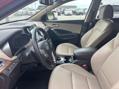 Used 2013 Hyundai Santa Fe GLS FWD image 19