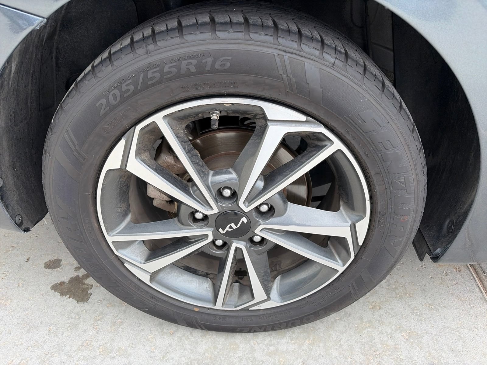Used 2023 Kia Forte LXS FWD image 16
