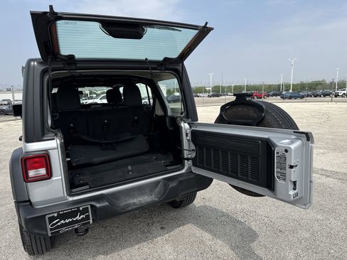Used 2024 Jeep Wrangler Unlimited Sport AWD/4WD image 20