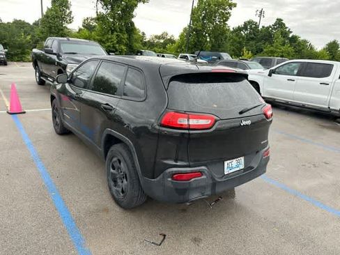 Used 2015 Jeep Cherokee Sport FWD image 14