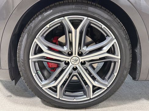 Used 2023 Maserati Levante GT image 41