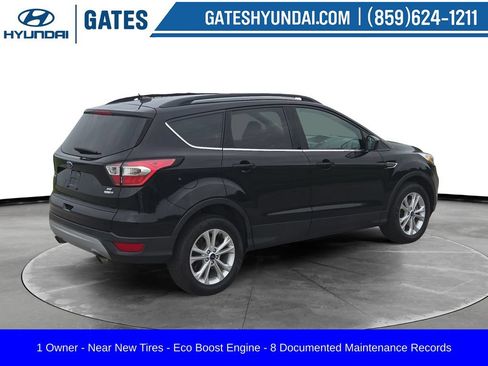 Used 2018 Ford Escape SE AWD/4WD image 2