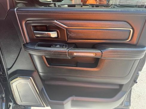 Used 2019 RAM 2500 Limited AWD/4WD image 16