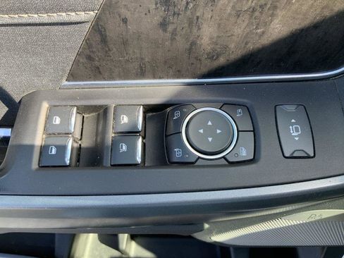 Used 2023 Ford F350 Lariat w/ Tow Technology Package image 28