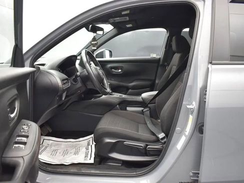 Used 2024 Honda HR-V Sport image 14