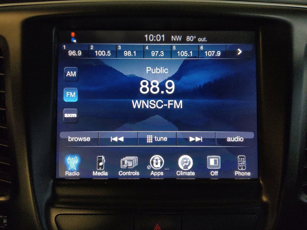 Used 2016 Chrysler 200 Limited w/ Anniversary Edition FWD image 25