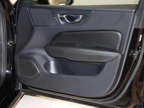 Used 2025 Volvo S60 B5 Core image 54