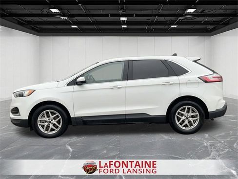 Used 2023 Ford Edge SEL image 2