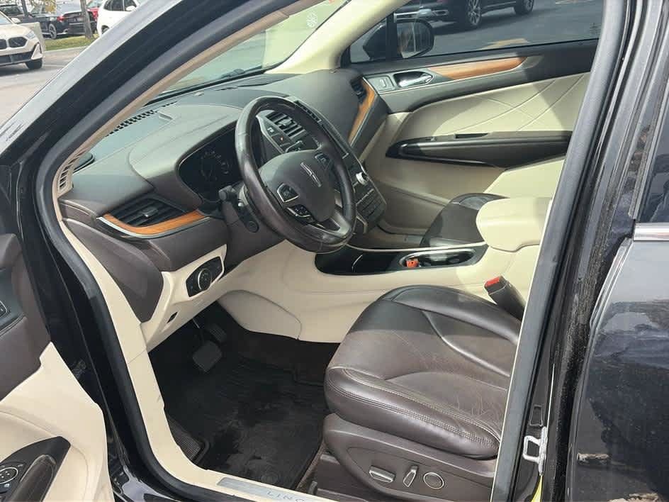 Used 2015 Lincoln MKC AWD w/ Equipment Group 102A Reserve image 12