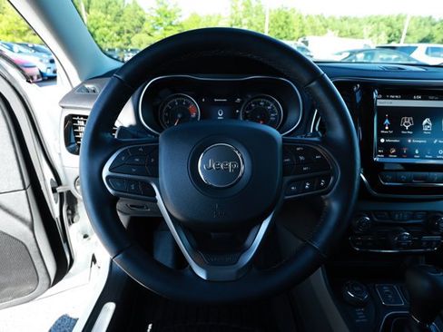 Used 2020 Jeep Cherokee Limited w/ Technology Group AWD/4WD image 11