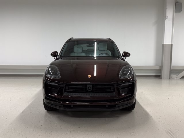 Certified 2026 Porsche Macan Turbo AWD/4WD image 6