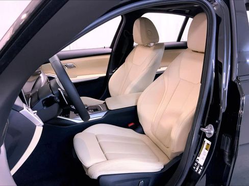 New 2026 BMW 330i xDrive Sedan w/ M Sport Package AWD/4WD image 9