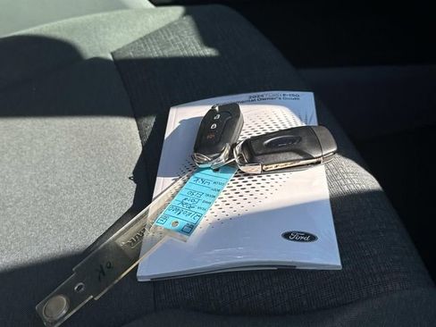 Used 2024 Ford F150 XLT w/ Mobile Office Package image 4