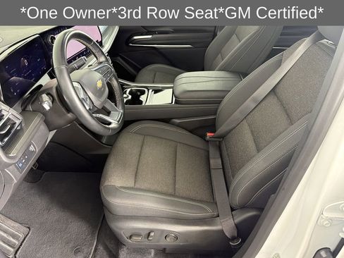 Used 2024 Chevrolet Traverse LT image 7