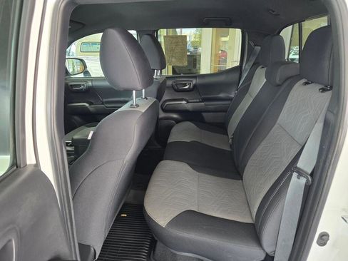 Used 2023 Toyota Tacoma TRD Off-Road image 37