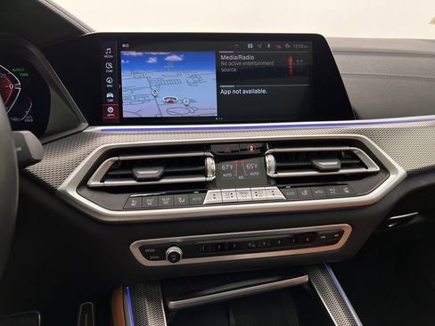 Used 2022 BMW X5 xDrive40i w/ M Sport Package image 21
