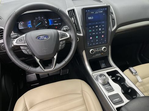 Certified 2024 Ford Edge SEL w/ Convenience Package AWD/4WD image 17