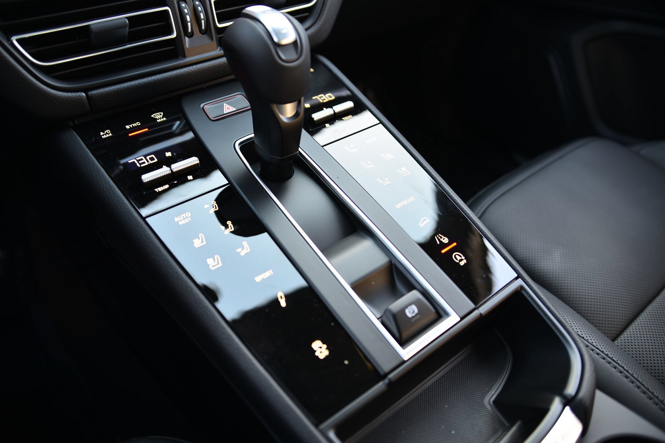 Certified 2026 Porsche Macan S AWD/4WD image 17