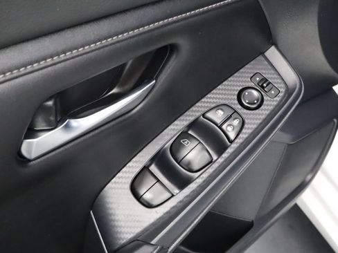Used 2020 Nissan Sentra SV w/ Electronics Package FWD image 18
